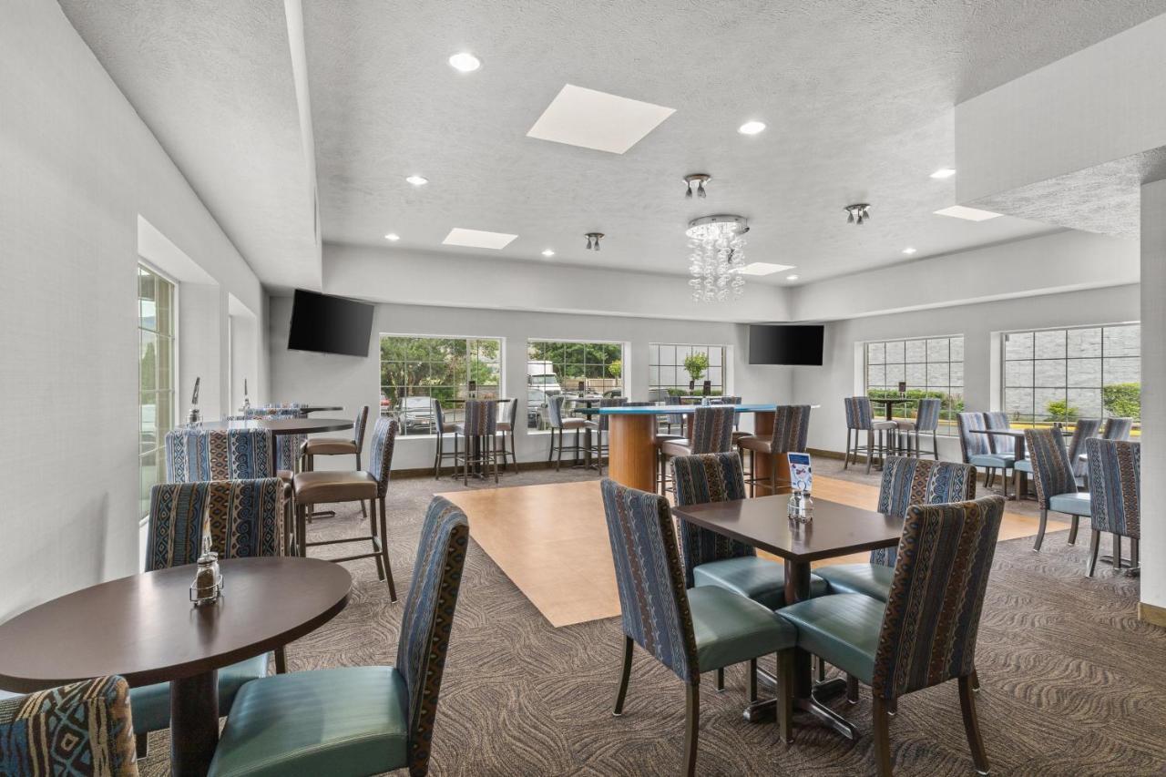 Holiday Inn Express Wenatchee By Ihg Buitenkant foto
