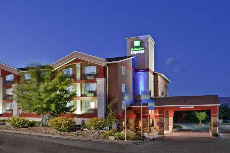 Holiday Inn Express Wenatchee By Ihg Buitenkant foto