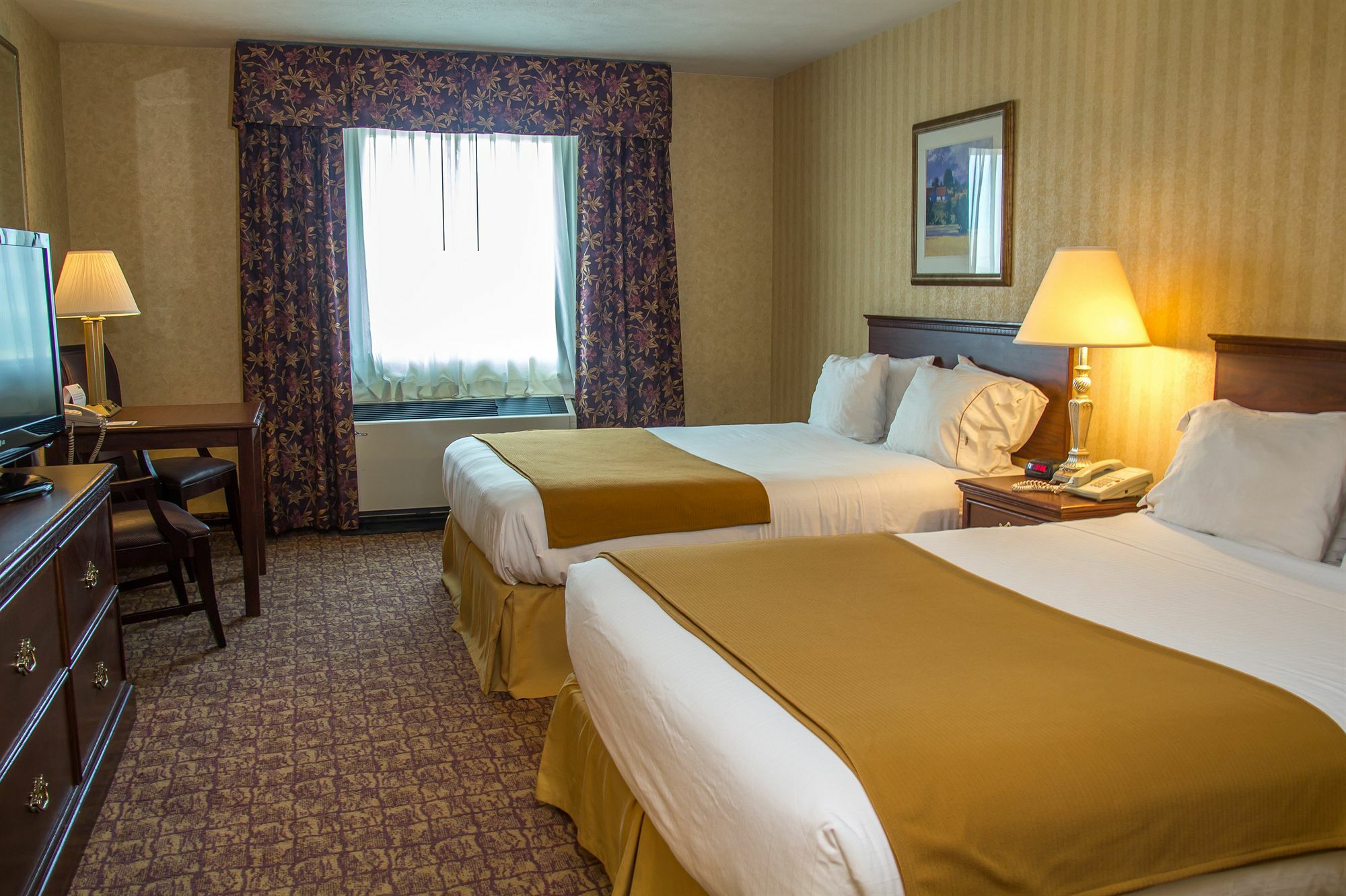 Holiday Inn Express Wenatchee By Ihg Buitenkant foto